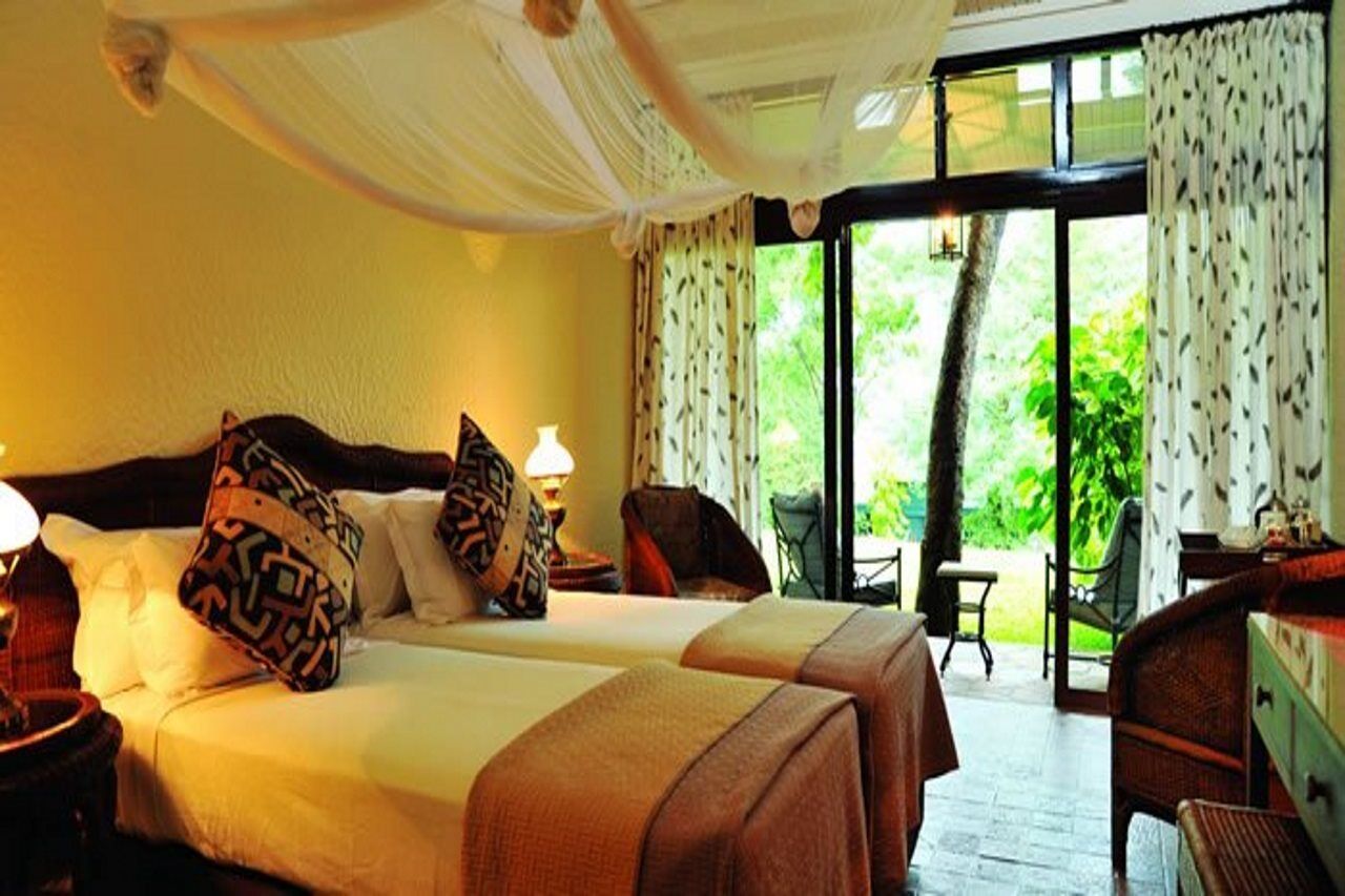 Bumi Hills Safari Lodge Bagian luar foto